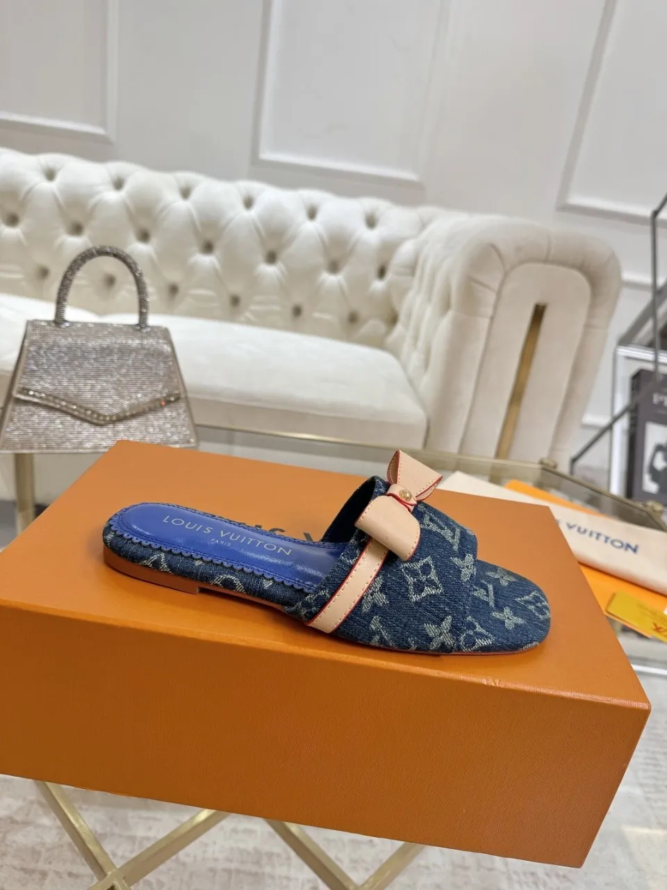 👟👟Ex-factory price 340👟👟 Genuine leather sole +40 Lv denim jacquard slippers, ex-factory price 70-43 Leather sole +40